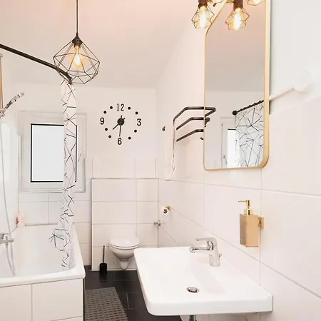 شقة Smart - - Perfect For 6 Guests! - Netflix - Free Parking Zone