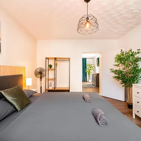 Smart - - Perfect For 6 Guests! - Netflix - Free Parking Zone Appartement *